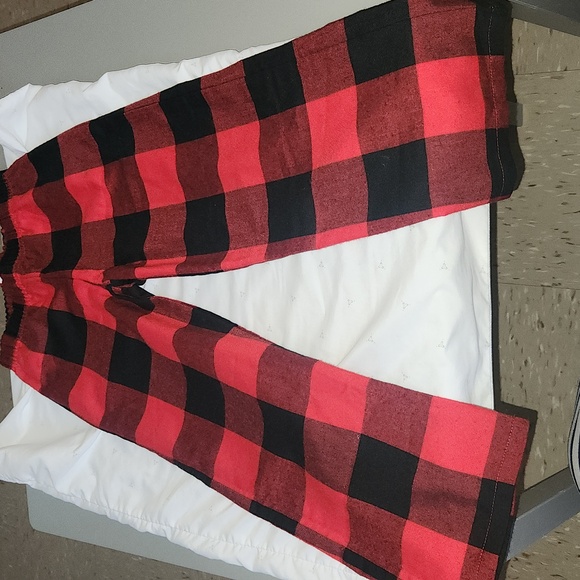 OLDNAVY 5T plaid - Picture 2 of 8
